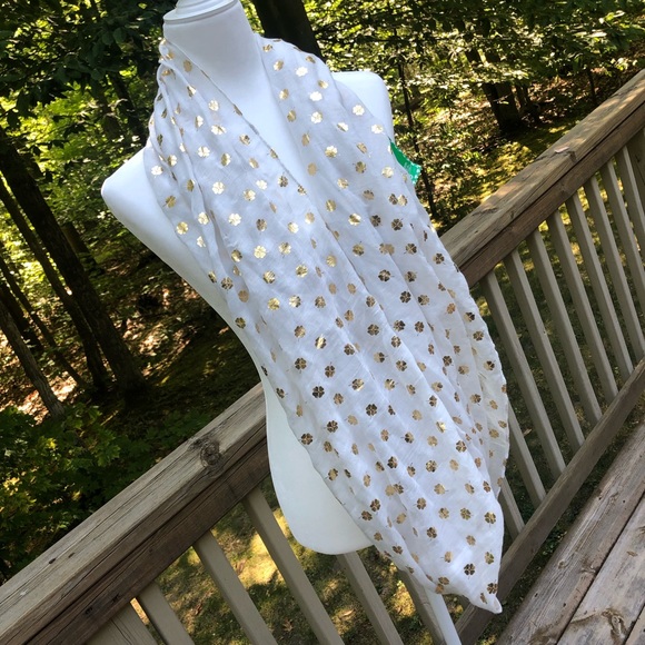 Claire's Accessories - St. Patrick’s day ⬛️ scarf shamrock white gold
